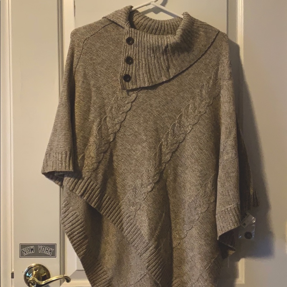 Cardigan/Poncho